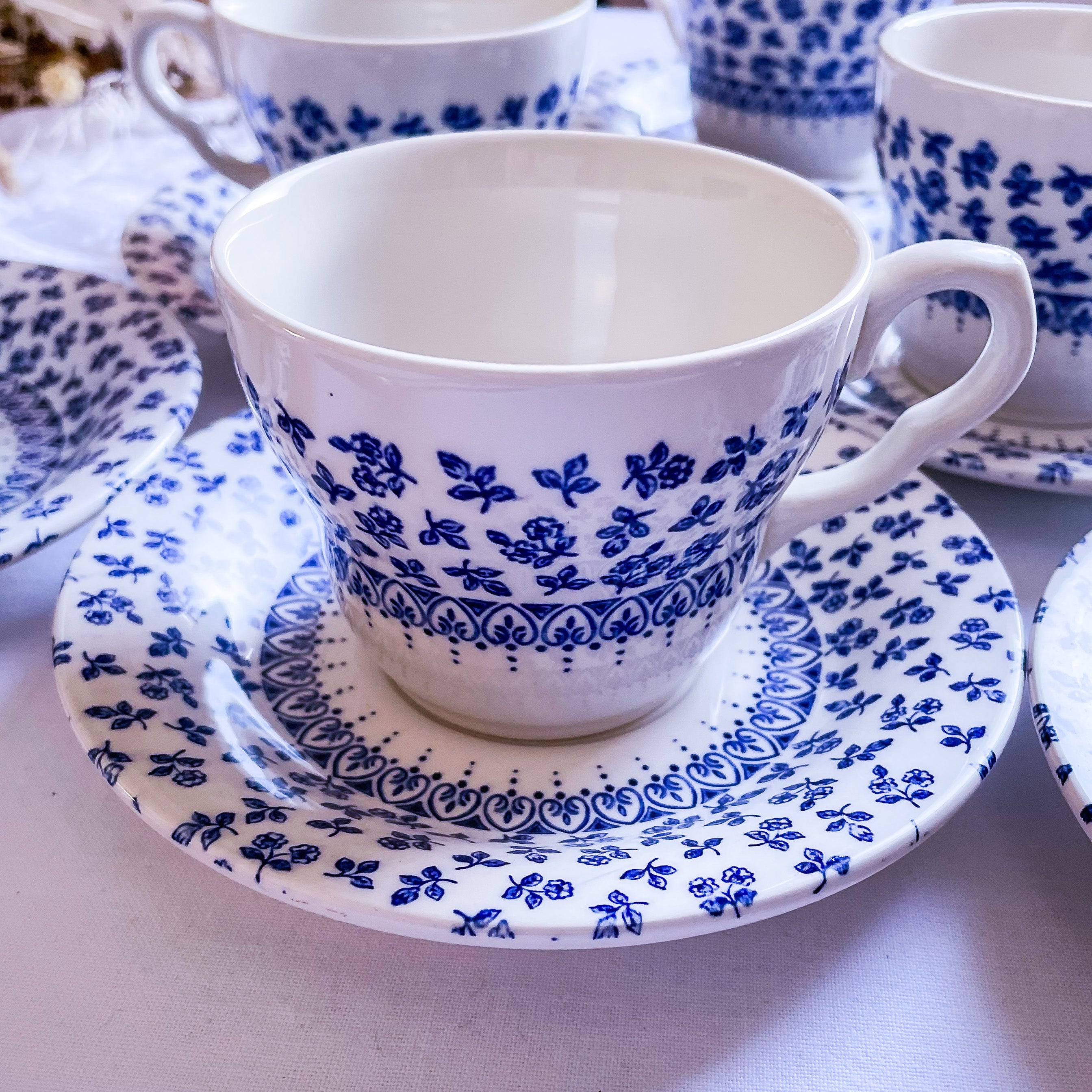 Ensemble de 6 tasses anglaise