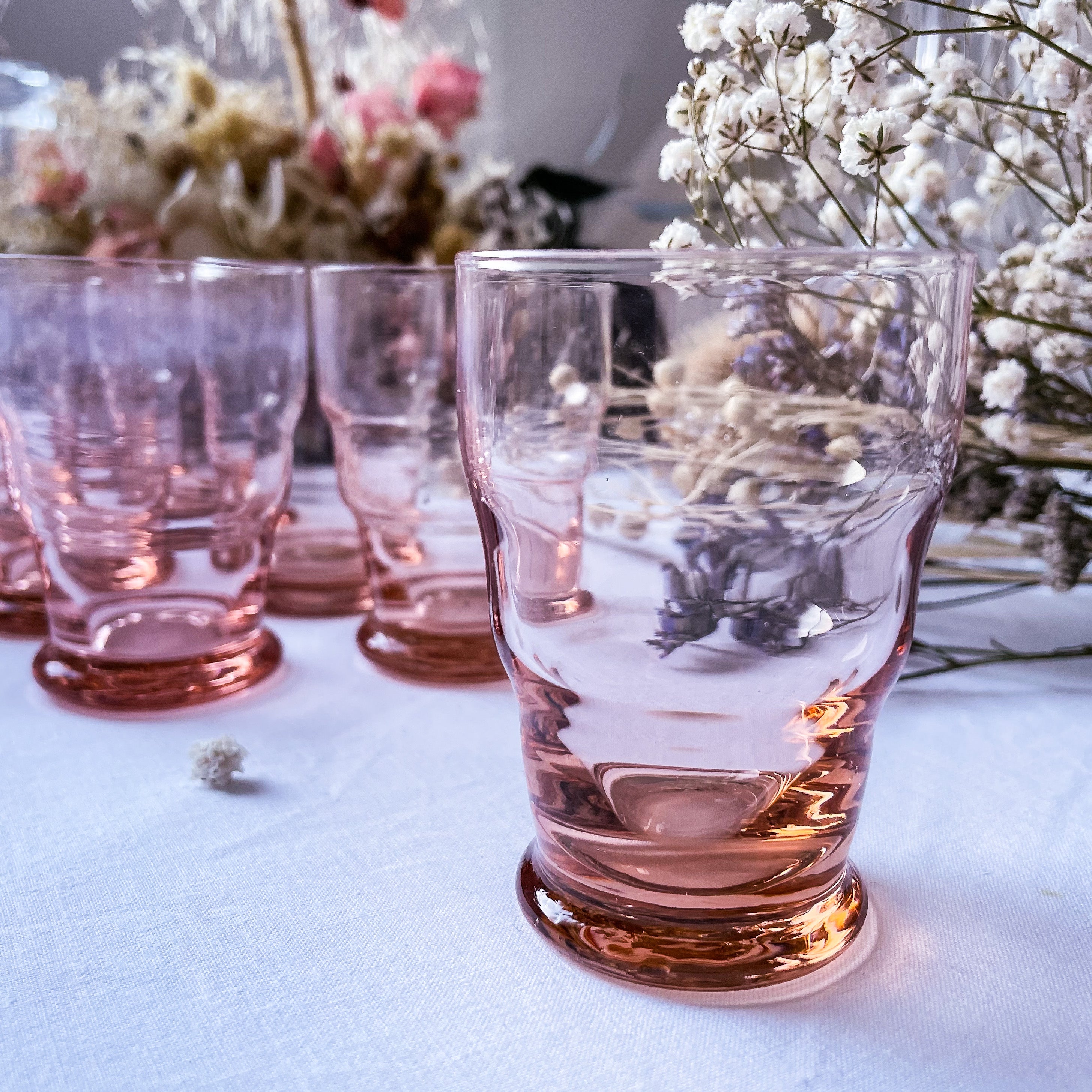 Petits verres Art Déco rose