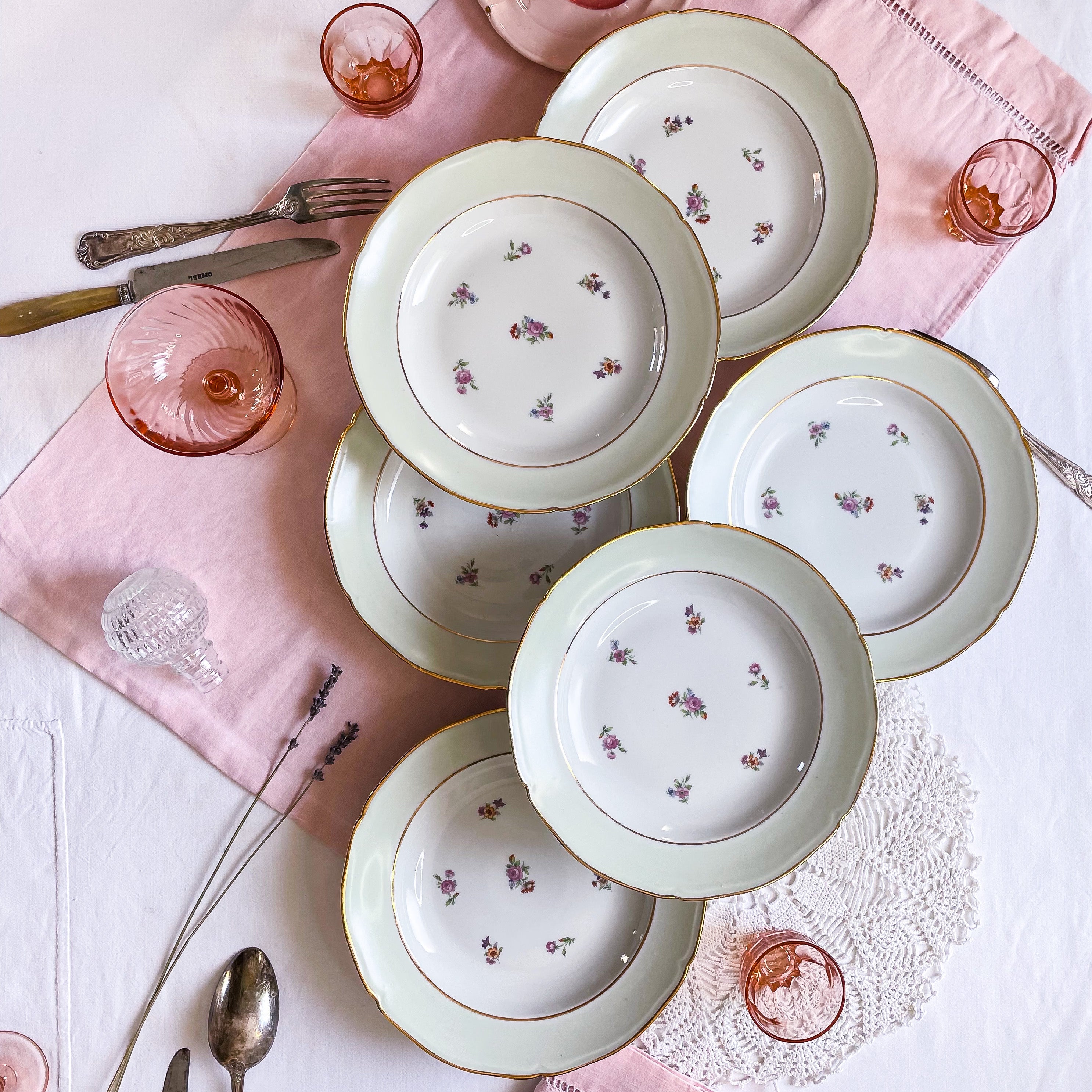 6 creuses en porcelaine